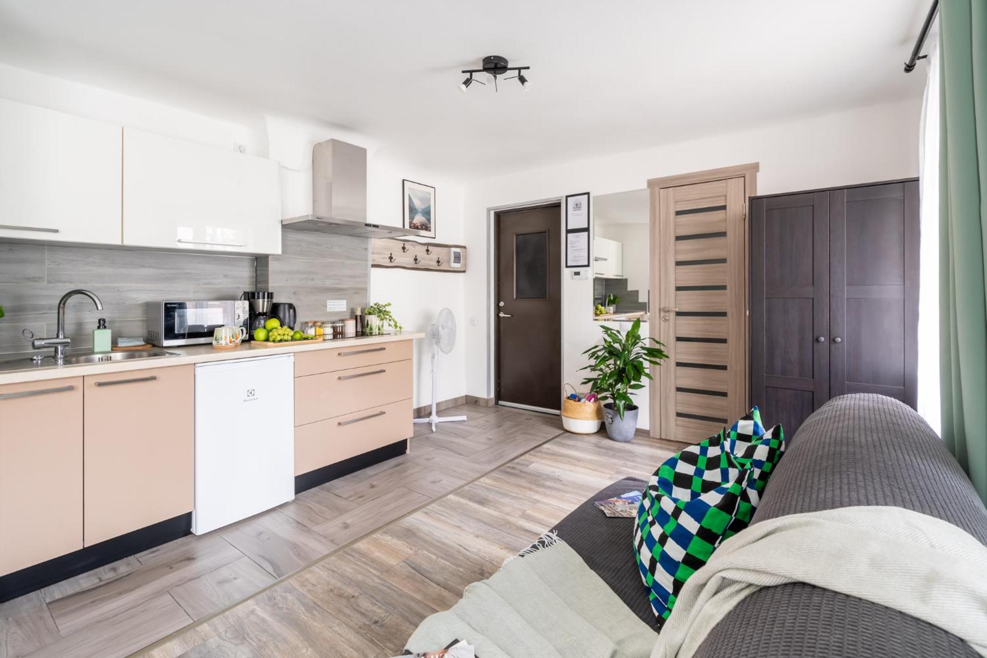 Green Garden & Private Parking Apartments With Playground ريغا المظهر الخارجي الصورة