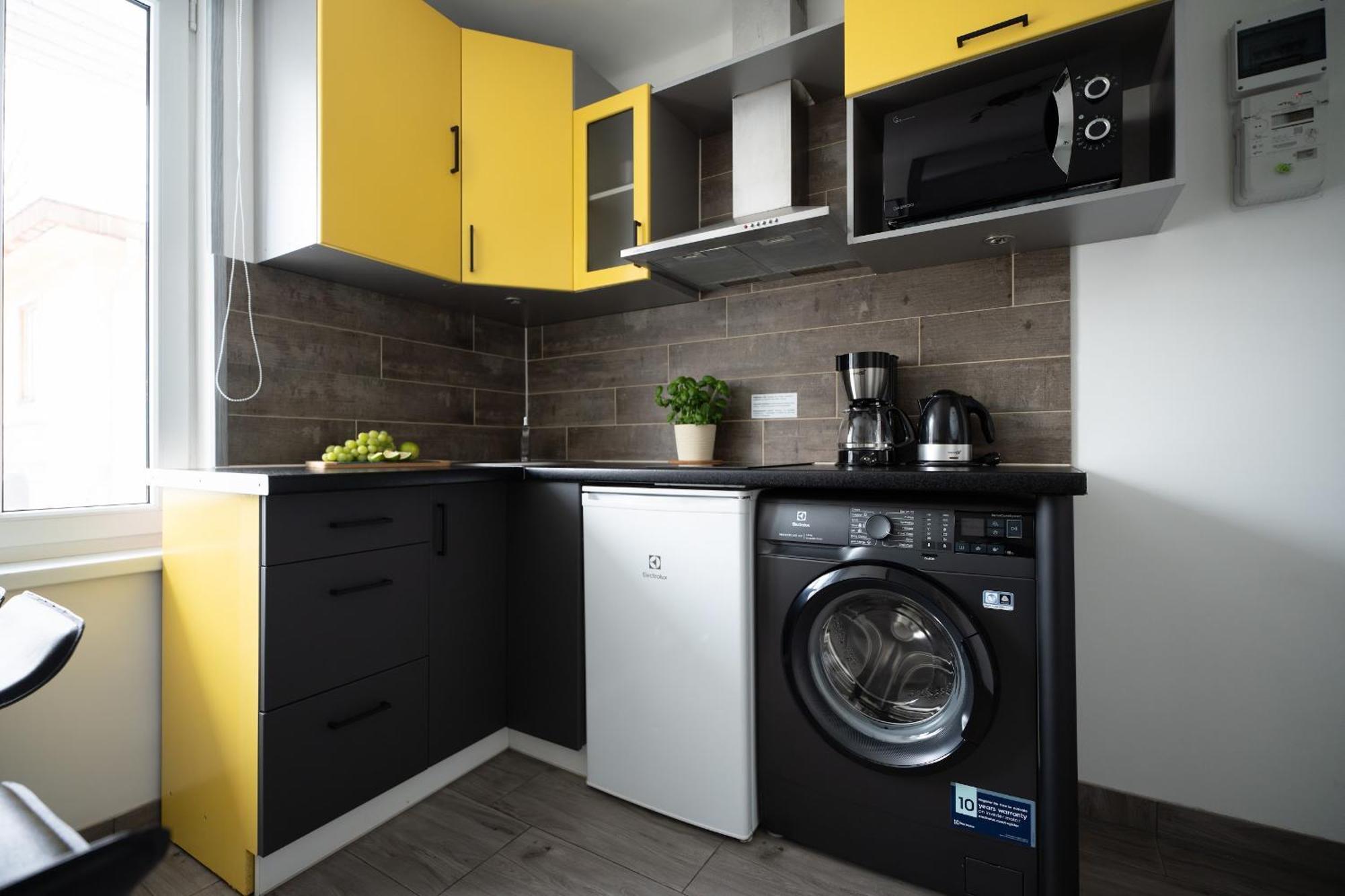 Green Garden & Private Parking Apartments With Playground ريغا المظهر الخارجي الصورة