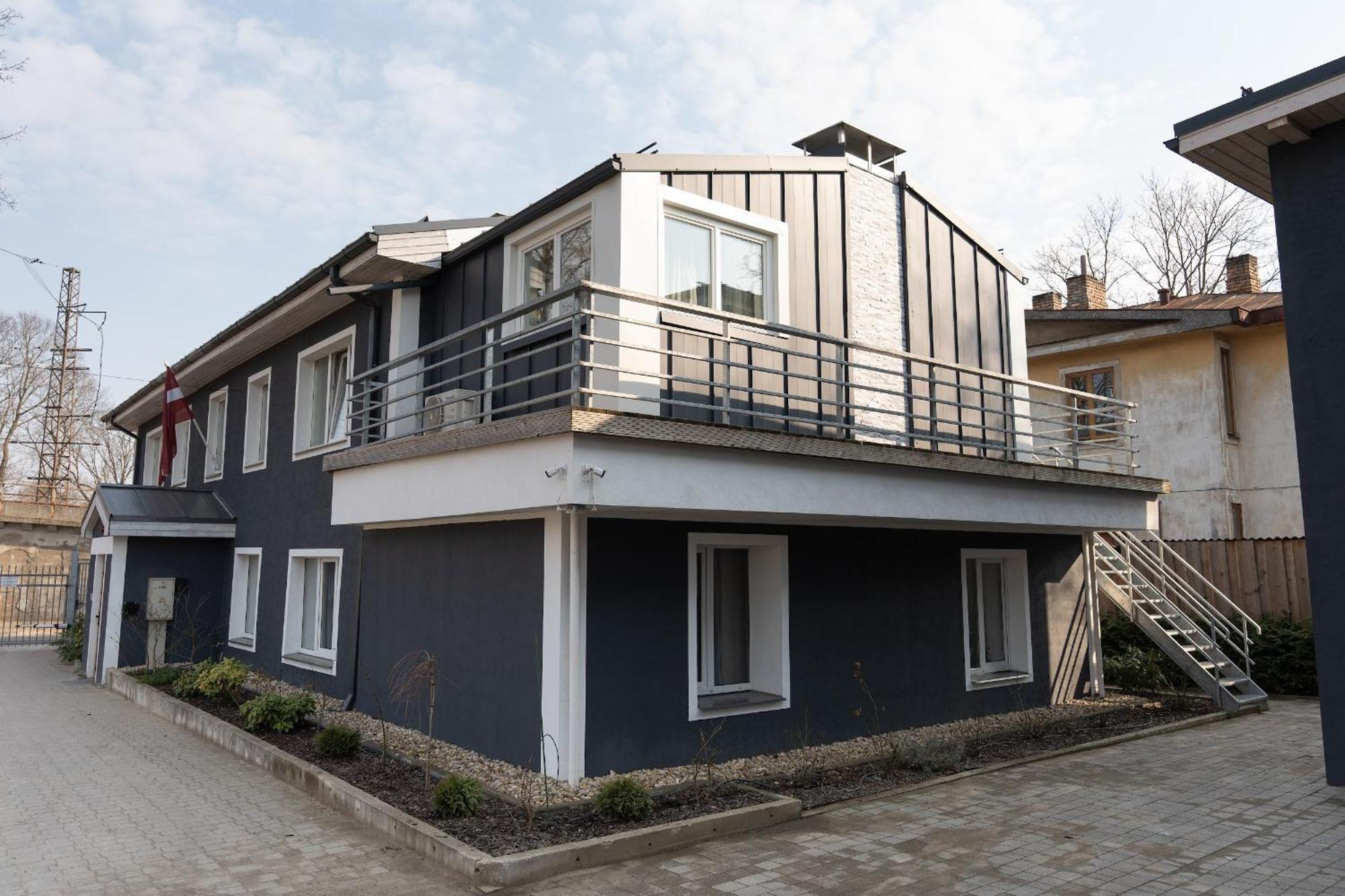 Green Garden & Private Parking Apartments With Playground ريغا المظهر الخارجي الصورة